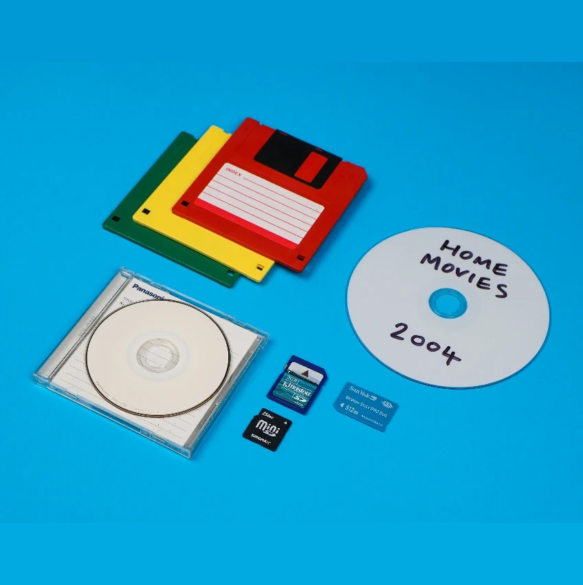 Discs DVDs and memory cards